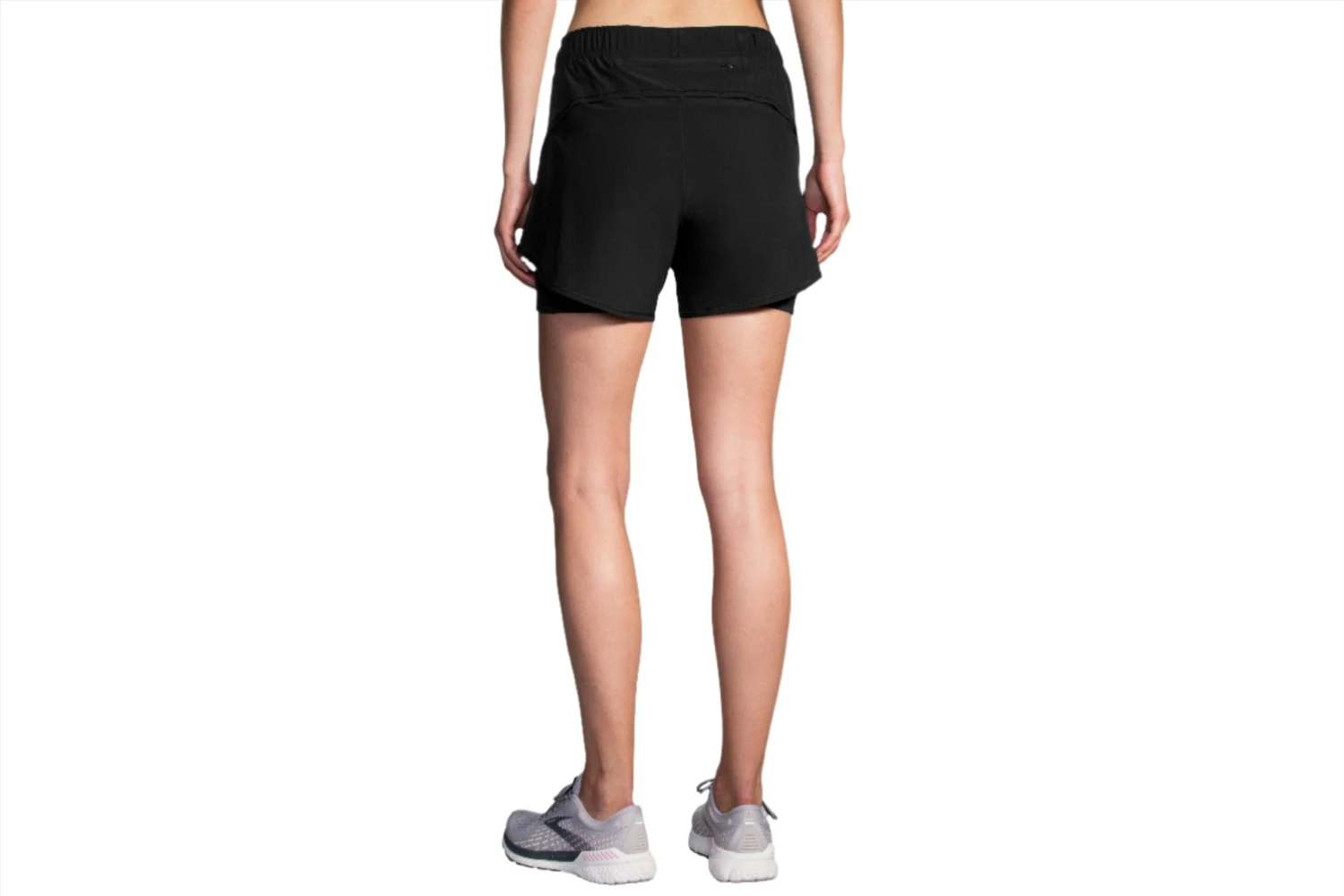 Brooks Women's Chaser 5" 2-IN-1 Short - Black (221464001) 4 Brooks Women's Chaser 5" 2-IN-1 Short - Black (221464001) - Image 2