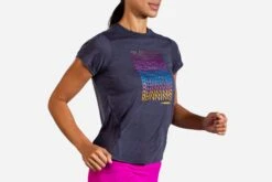 Brooks Women's Distance Graphic Short Sleeve (221469) -Sports Cheap Shop 221469 459 MV Distance Graphic Short Sleeve