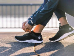 Topo Women's Fli-Lyte 4 13 Topo Women's Fli-Lyte 4 -Sports Cheap Shop W049.Black White 10